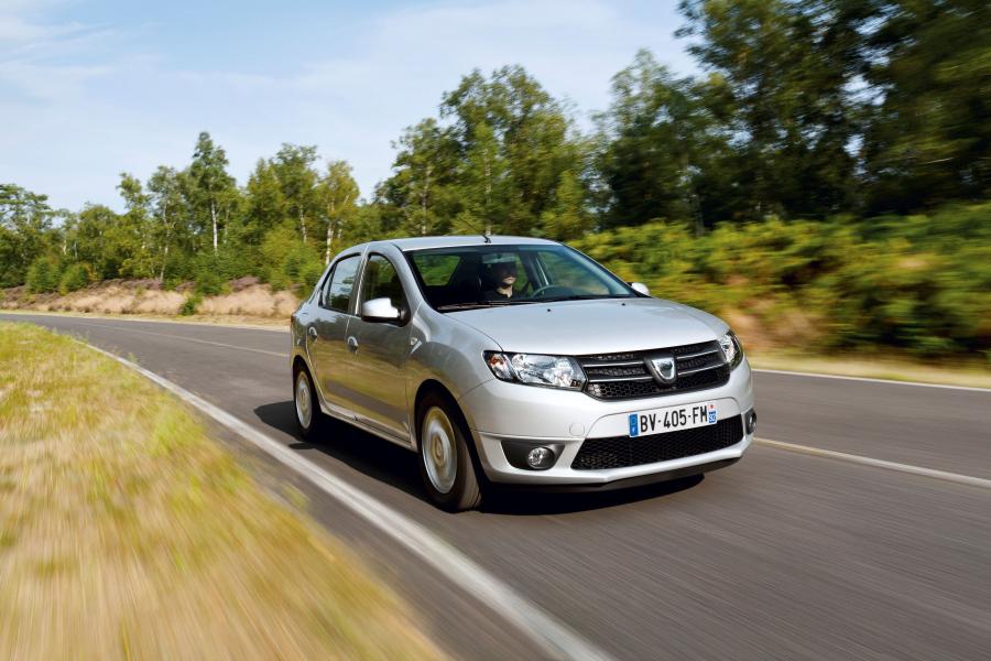  Dacia Logan 2013 года  (фото 2 из 17)